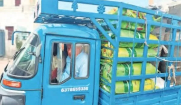 कृषि मंत्री किरोड़ी लाल मीणा की नकली खाद फैक्ट्री पर छापेमारी