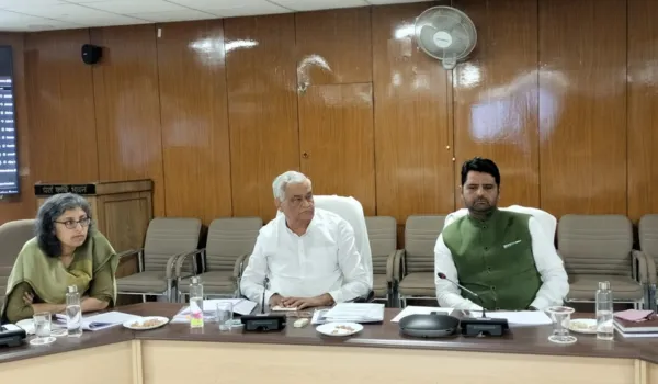 6 हजार 206 करोड के बीमा क्लेम बांटे