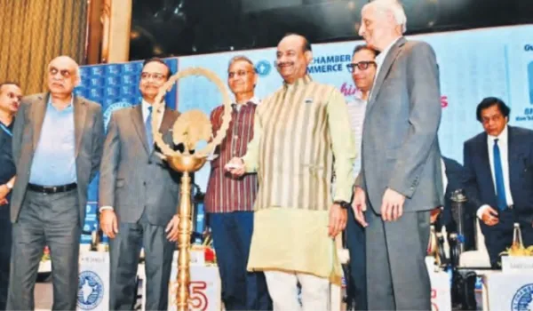 भारत समावेशी विकास के नए मानक करेगा स्थापितः बिरला