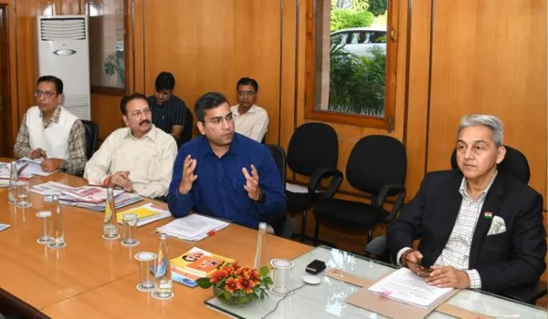 जनता को सही, सरल व समय पर सूचना देने पर दिया जोर