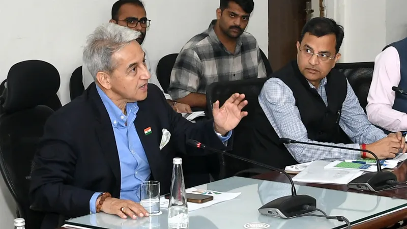 राइजिंग राजस्थान के तहत हुए एमओयू की प्रगति की समीक्षा बैठक— भूमि आवंटन से प्रोजेक्ट विकास तक हो नियमित मॉनिटरिंग - मुख्य सचिव