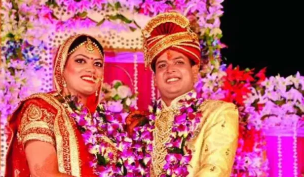 IAS भारती दीक्षित ने IAS पति आशीष मोदी के खिलाफ दर्ज करवाई FIR