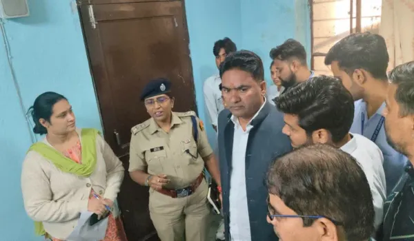 भाजपा नेता की दिनदहाड़े गोली मार कर हत्या