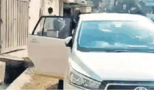 IT की 50 टीमों की स्टील कारोबारियों के 35 ठिकानों पर रेड