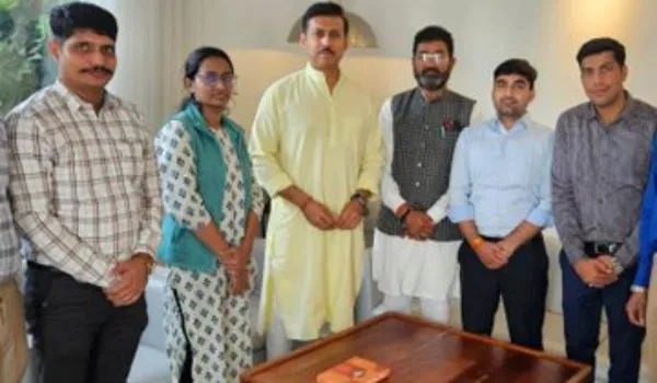 IT कर्मचारी संघ ने सौंपा ज्ञापन