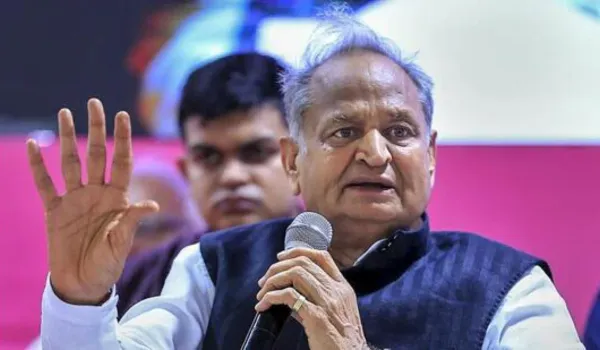 कांग्रेस में नहीं, BJP में फूट: गहलोत