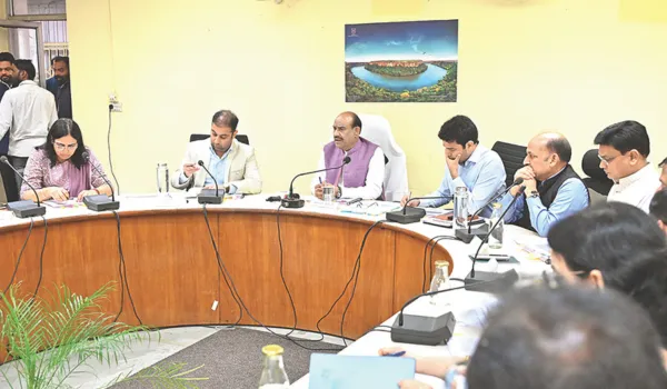 कोटा को स्वच्छ, सुरक्षित और सशक्त बनाएं: बिरला