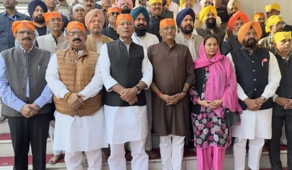 पूरा भारत गुरु तेग बहादुर की शहादत का ऋणीः शेखावत