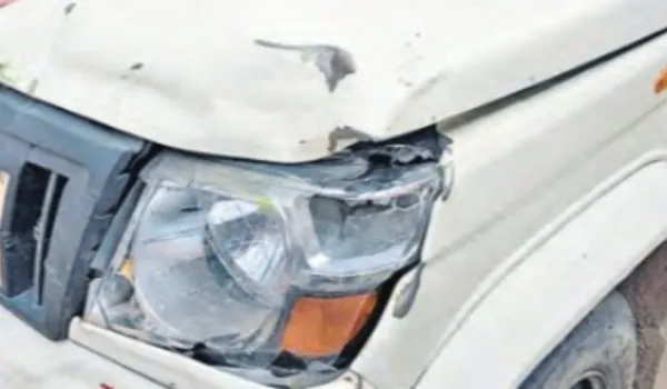 बिजली चोरी रोकने गई टीम पर पथराव