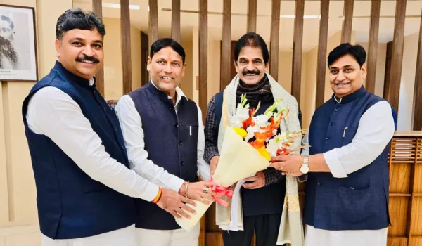 दिल्ली में केसी वेणुगोपाल से मिले कांग्रेस नेता