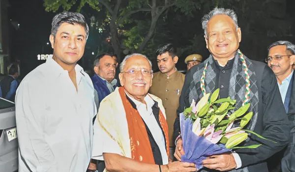 खोले के हनुमान जी मंदिर में आशीर्वाद लिया और जीमी प्रसादी