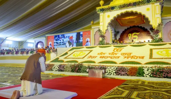 सत्य और धर्म की रक्षा के लिए गुरु ने दिया बलिदान: मोदी