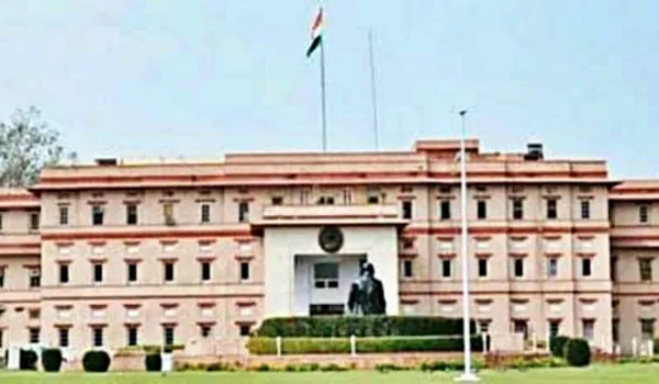 बृजेश किशोर शर्मा की डायरेक्टर बजट के पद पर हुई पुनर्नियुक्ति