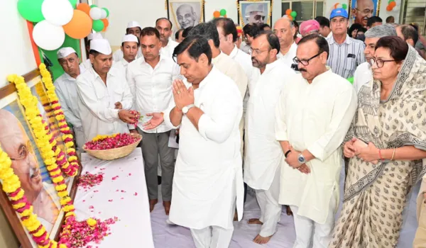 शिक्षा के मंदिर में सिर्फ शिक्षा होनी चाहिए, शस्त्र पूजा नहीं: डोटासरा