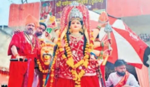 नवरात्र महोत्सव का समापन, विसर्जन यात्रा में उमड़े श्रद्धालु