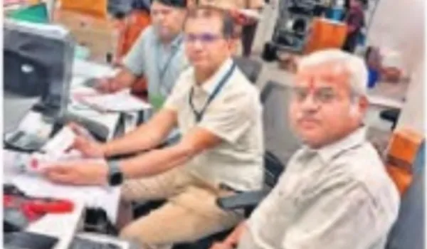दवाओं पर स्टीकर लगाकर GST हेराफेरी करने वालों पर रेड