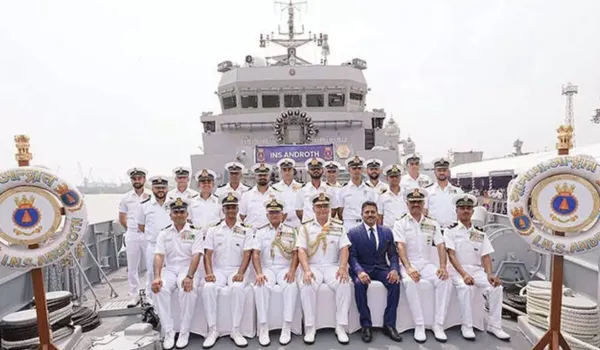 पनडुब्बी रोधी युद्धपोत 'अन्द्रोथ' नौसेना में शामिल