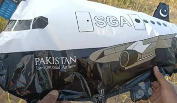 पाक से शेरगढ़ पहुंचा प्लेननुमा गुब्बारा