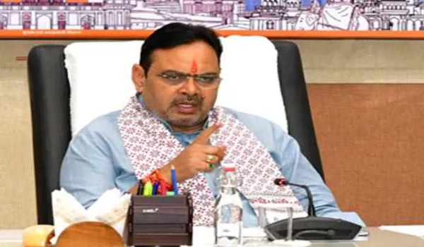 मुख्यमंत्री का जिम्मेदारों पर एक्शन... दो अधिकारी निलंबित