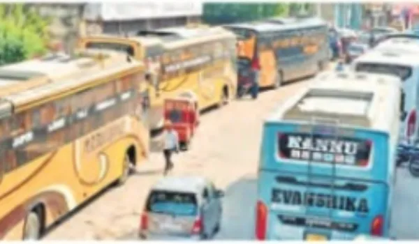 400 से अधिक बसों की जांच कर 90 से ज्यादा चालान काटे