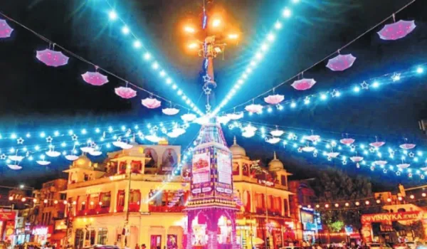 दिवाली से पूर्व ही स्वर्ण नगरी सी आभा में दमकने लगी गुलाबी नगरी