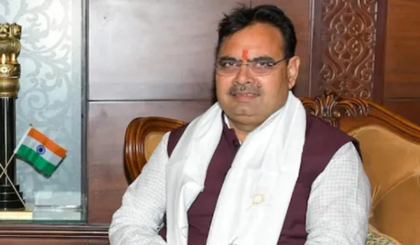 लापरवाह कार्मिकों पर सीएम की सख्ती, 14 पर एक्शन, 2 मामलों में अभियोजन की मंजूरी