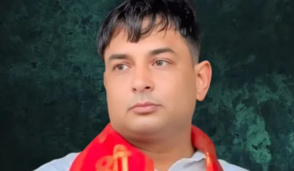 मोरपाल व भाया आमने-सामने नरेश मीणा ने बढ़ाई सियासी गर्मी