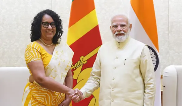 श्रीलंकाई पीएम से मिले मोदी