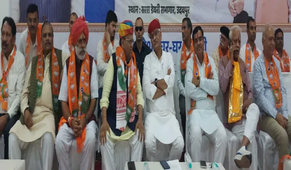 छोटे-छोटे कार्यों में लोग स्वदेशी अपनाएं: शेखावत