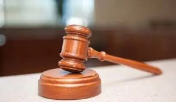 नकल के 8 आरोपियों को सशर्त जमानत