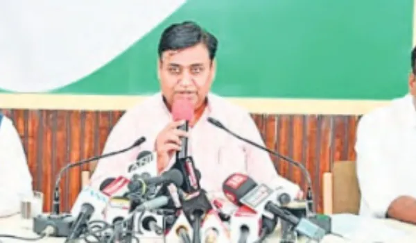 सरकार चुनाव से भाग रही: कांग्रेस लोकतंत्र की मजबूती का कदम: BJP