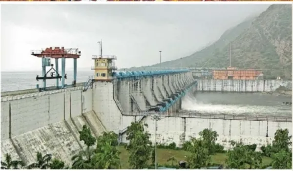 मौसम का बदला मिजाज, बारिश व ठंडी हवाओं से बढी सर्दी