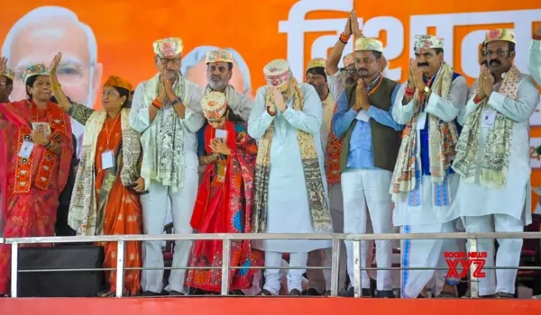 अपने बेटे को लालू CM, सोनिया PM बनाना चाहते हैं: अमित शाह