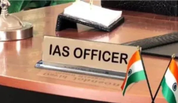 तीन IAS को अतिरिक्त प्रभार