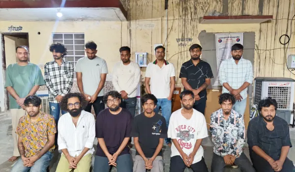 सर ! कस्टमर सपोर्ट से बोल रहे हैं... और उड़ाते थे डॉलर