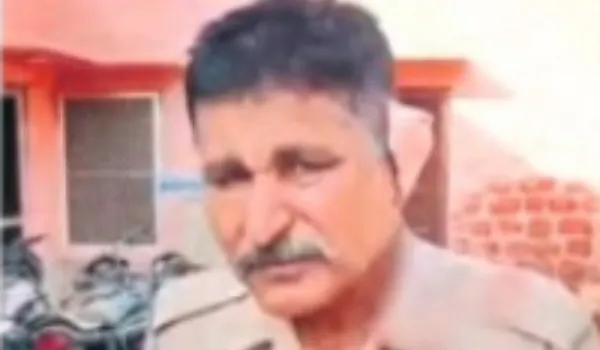 पुलिस पर हमला, कांस्टेबल का कान काटा