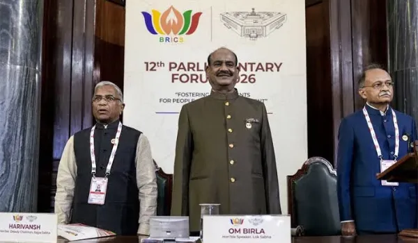 आतंकवाद और वैश्विक संघर्षों से निपटने के लिए संवाद जरूरीः ओम बिरला