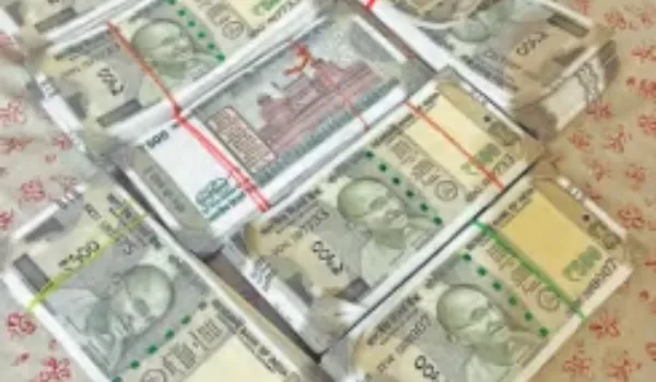 जयपुर में 3.45 लाख के नकली नोट बरामद, युवक गिरफ्तार