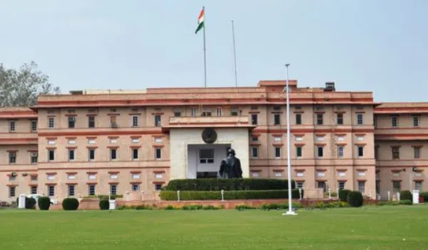 दो दिन से खाली खान निदेशक के पद का चार्ज किसे सौंपा जाए?