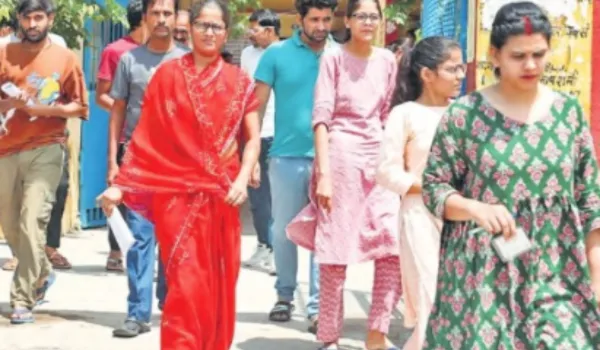 आस्तीन काटी, चूड़ियां-कड़े और जनेऊ उतारने के बाद मिली एंट्री