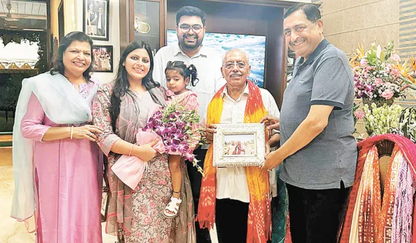 डॉ. जगदीश चंद्र के आवास पर दिनभर चला बधाइयों का दौर