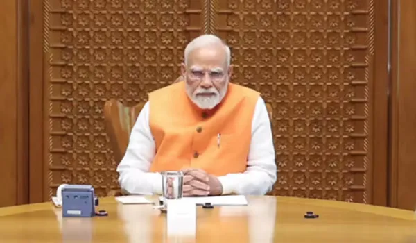 पीएम मोदी ने बुलाई सीसीएस बैठक, शांति की अपील की 5000