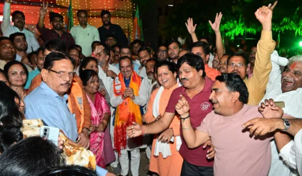 सीपी राधाकृष्णन की जीत पर भाजपा में जश्न