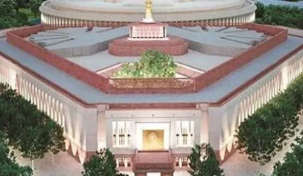 फर्जी खबरों पर लगाम कसने की जरूरत... जवाबदेही हो तय