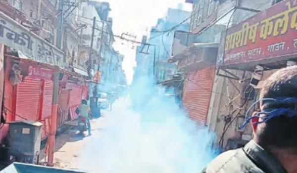 बारिश थमने के बाद शुरू हुआ 'बीमारी का मौसम'