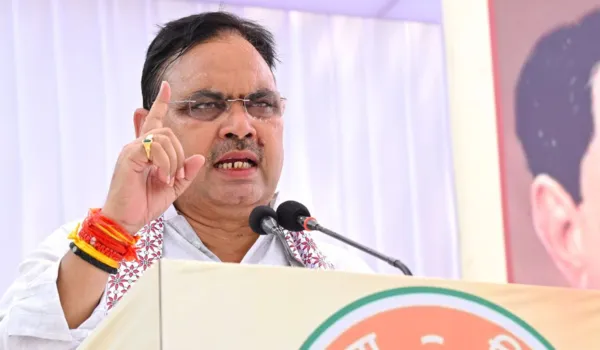 अतिवृष्टि से पीड़ित जनता को दी 'गोवर्धन पर्वत' सी छत्रछाया... तो सदन में विपक्ष पर मेघ बनकर बरसे