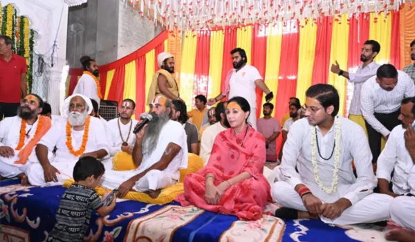 धार्मिक आयोजन संस्कारों की जड़ों को करते हैं मजबूत