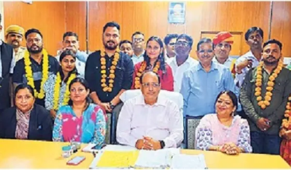 टूटते रिश्तों को जोड़ने में सहारा बनी लोक अदालत