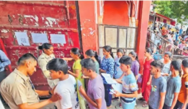 AI से धरा 'मुन्नाभाई', भतीजे के नाम पर दे रहा था परीक्षा