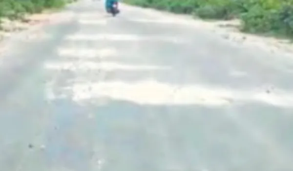 तीन महीने में ही धुल गई दो करोड़ की सड़क, ग्रामीण परेशान